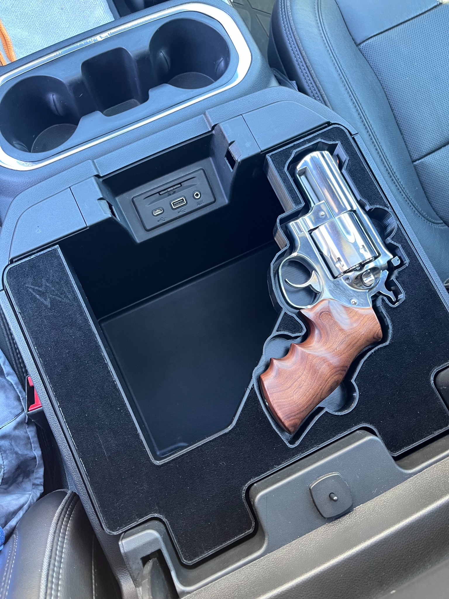 Ruger Alaskan 44 Magnum · Silverado
